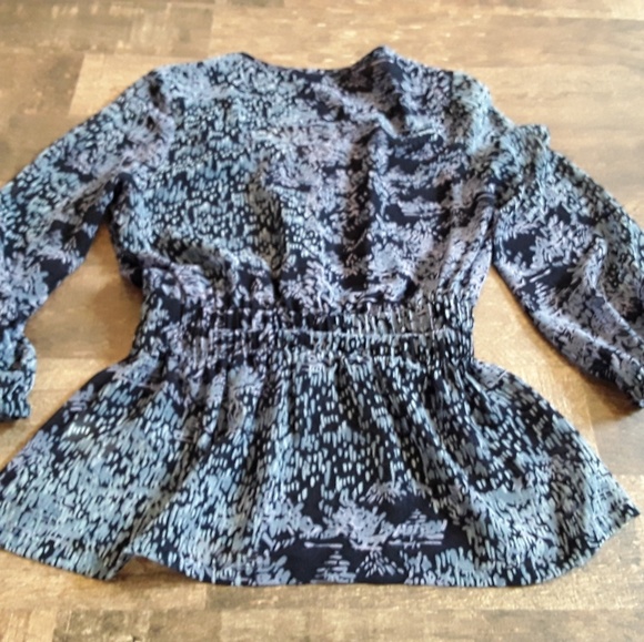 Banana Republic women blouse v-neck snap size PXXS - Picture 2 of 6